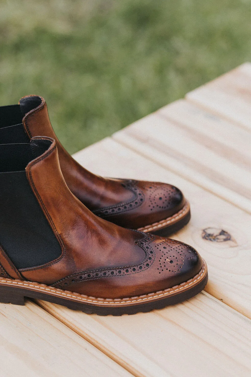 Abril Chelsea & Oxford Boots - Brown Leather