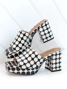 Moyra Black/White Big Dots by Vaneli